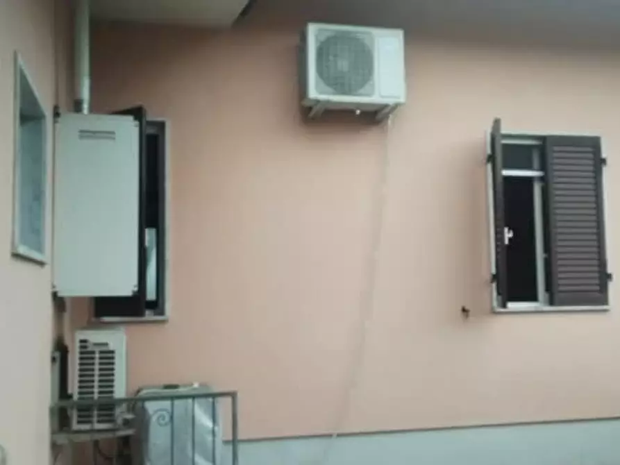 Immagine 9 di Casa bifamiliare in vendita  a Massa