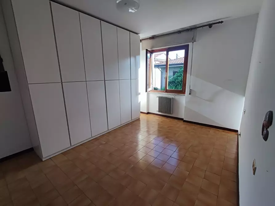 Immagine 13 di Appartamento in vendita  a Massa