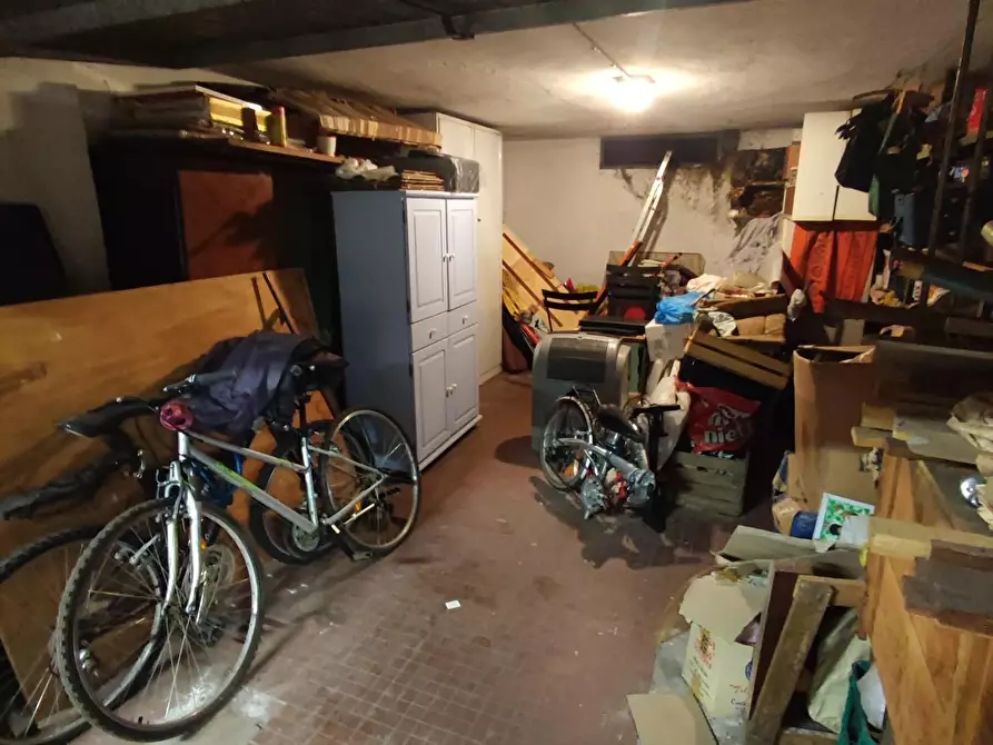 Immagine 23 di Appartamento in vendita  a Massa