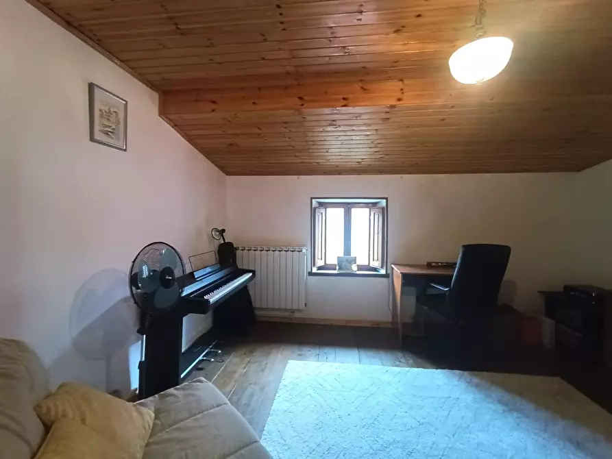 Immagine 24 di Casa indipendente in vendita  a Barga