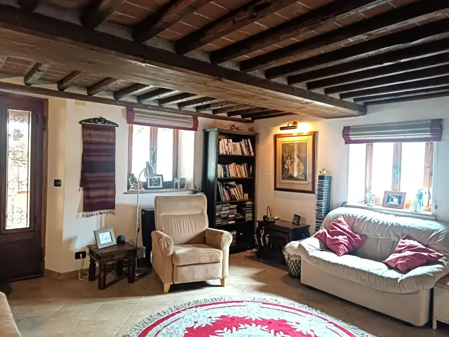 Immagine 10 di Casa indipendente in vendita  a Barga