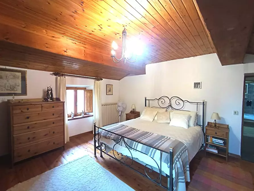 Immagine 19 di Casa indipendente in vendita  a Barga