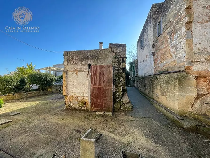 Immagine 27 di Rustico / casale in vendita  a Specchia