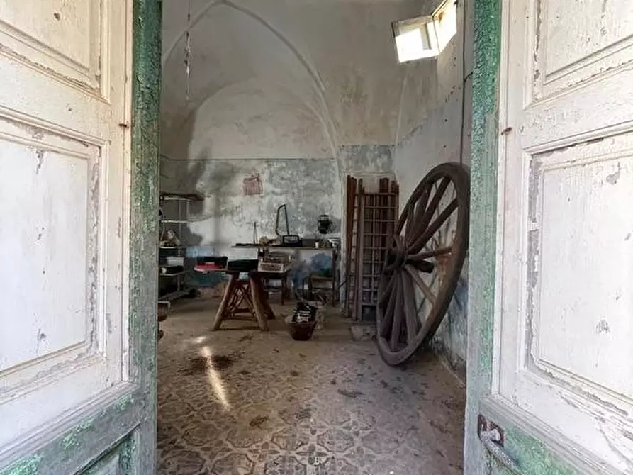 Immagine 19 di Rustico / casale in vendita  a Specchia