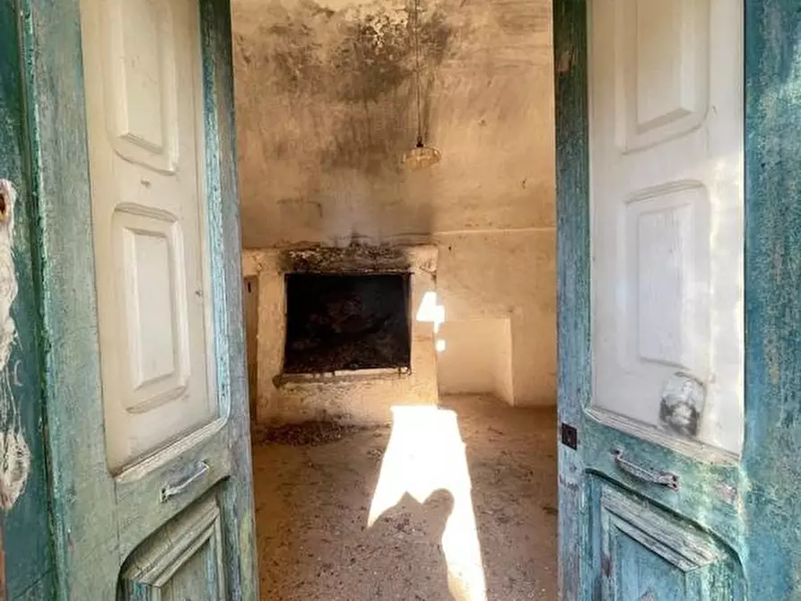 Immagine 38 di Rustico / casale in vendita  a Specchia