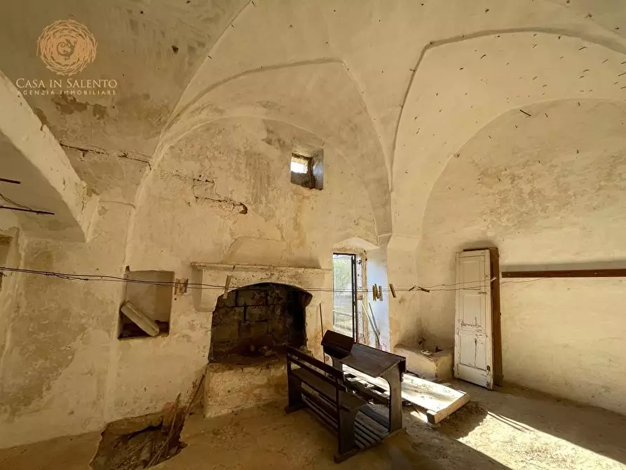 Immagine 8 di Rustico / casale in vendita  a Specchia