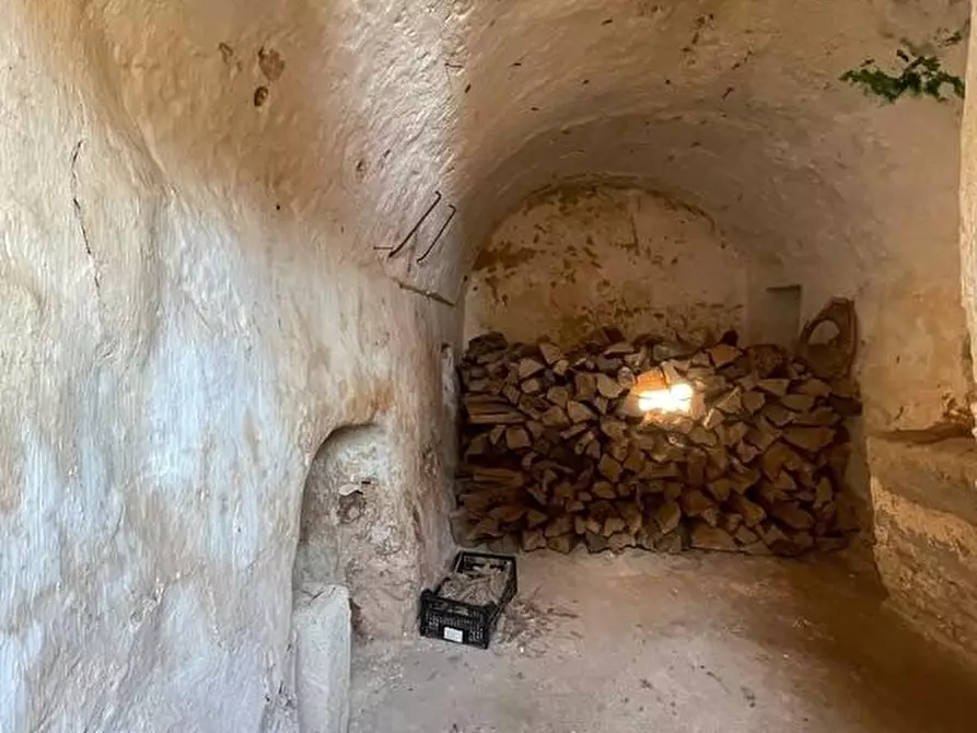 Immagine 43 di Rustico / casale in vendita  a Specchia