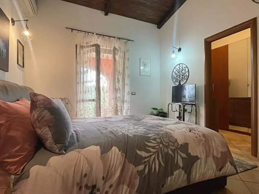 Immagine 31 di Casa trifamiliare in vendita  a Fiumicino