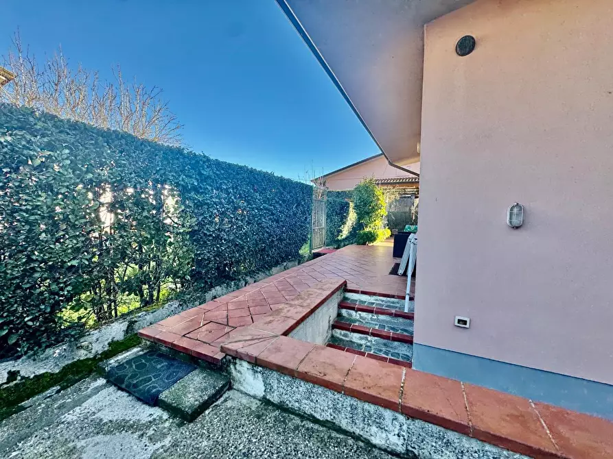 Immagine 9 di Casa bifamiliare in vendita  a Massa