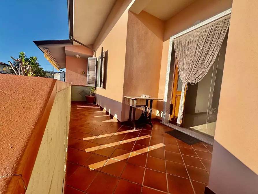 Immagine 8 di Casa bifamiliare in vendita  a Massa