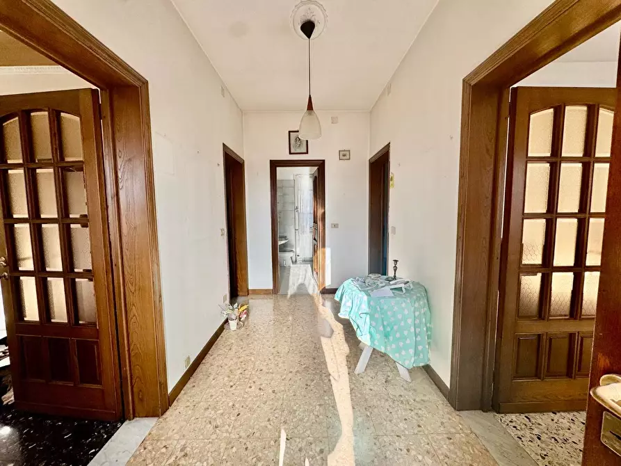 Immagine 10 di Casa bifamiliare in vendita  a Massa