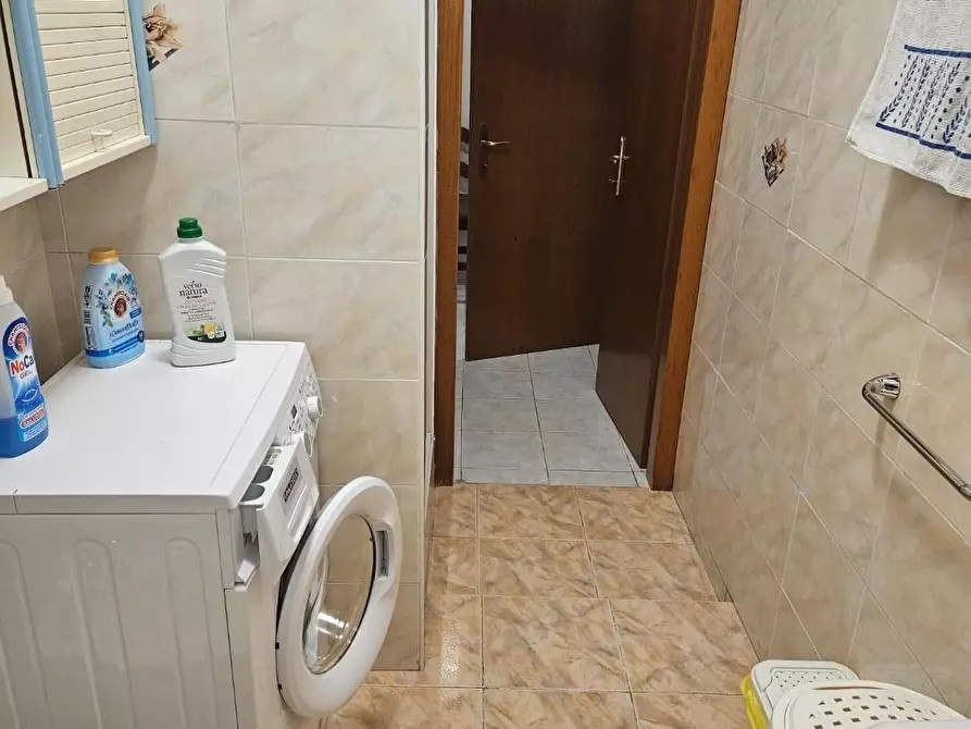 Immagine 17 di Appartamento in vendita  a Livorno