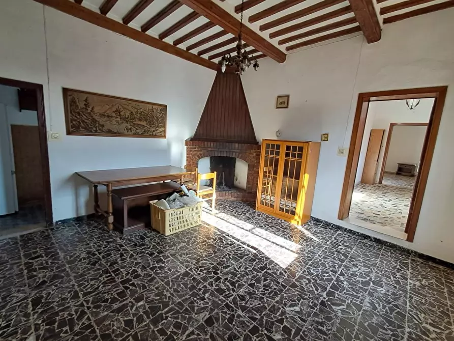 Immagine 1 di Appartamento in vendita  a Buti