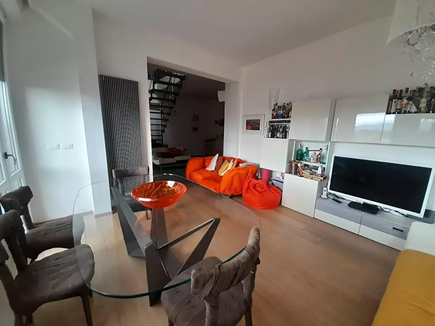 Immagine 3 di Appartamento in vendita  a Livorno