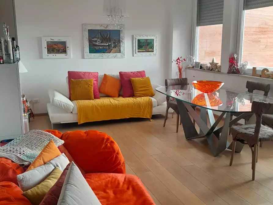 Immagine 2 di Appartamento in vendita  a Livorno