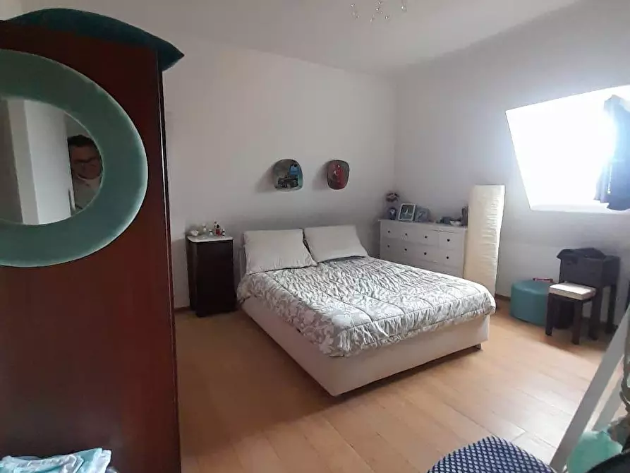 Immagine 13 di Appartamento in vendita  a Livorno