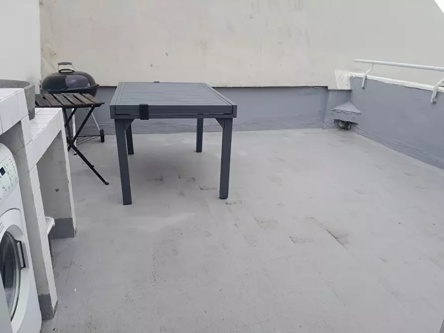 Immagine 15 di Appartamento in vendita  a Livorno