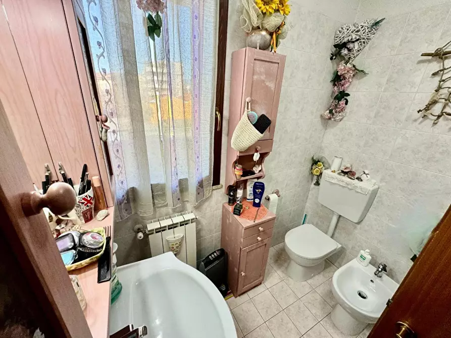 Immagine 19 di Appartamento in vendita  a Pontedera