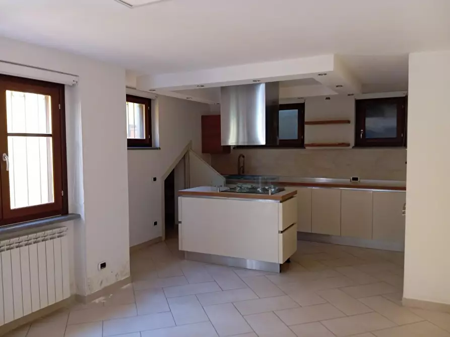 Immagine 18 di Appartamento in vendita  a Carrara