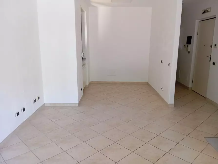 Immagine 5 di Appartamento in vendita  a Carrara