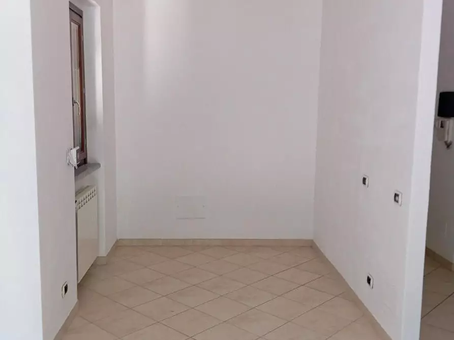 Immagine 6 di Appartamento in vendita  a Carrara