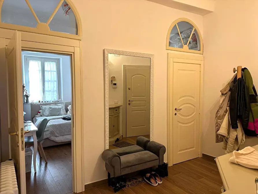 Immagine 17 di Appartamento in vendita  a Lucca