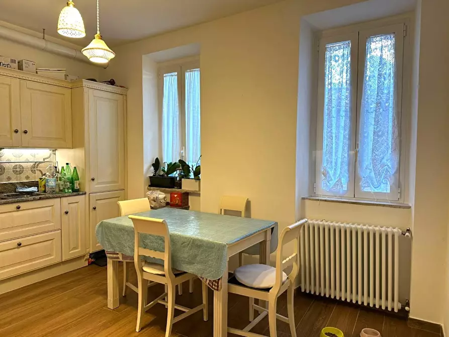 Immagine 6 di Appartamento in vendita  a Lucca