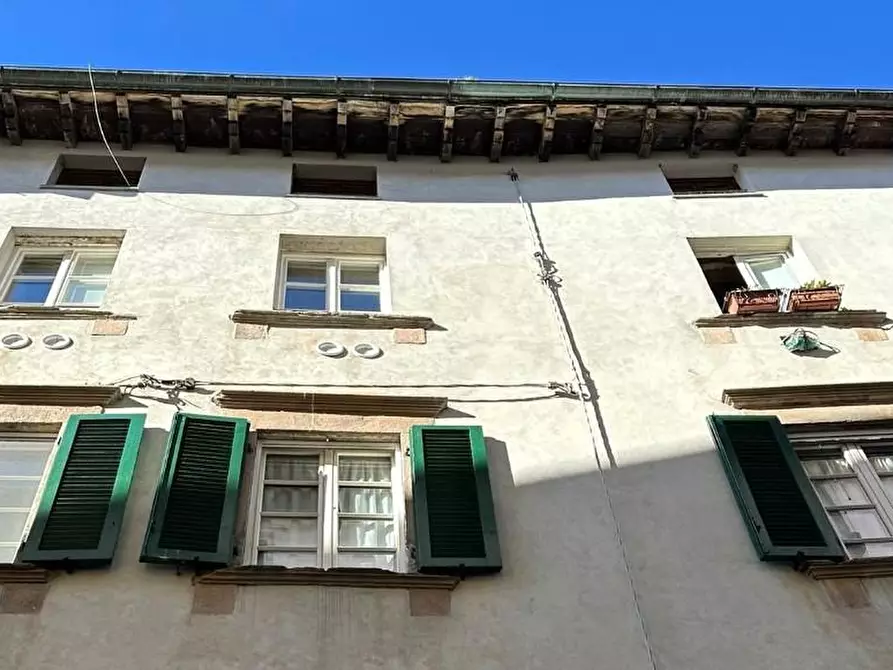 Immagine 23 di Appartamento in vendita  a Lucca