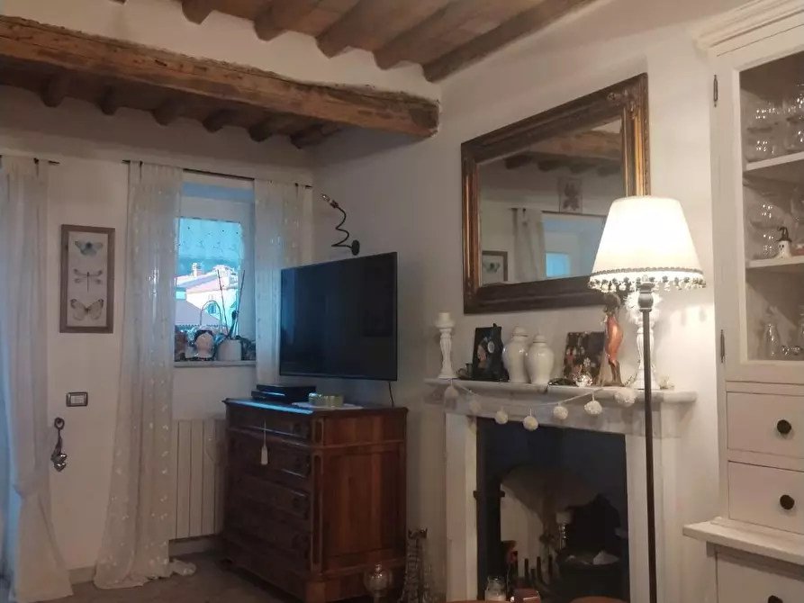 Immagine 3 di Appartamento in vendita  a Massa