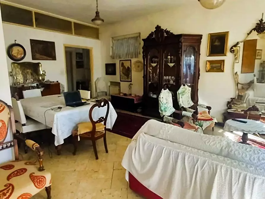 Immagine 4 di Appartamento in vendita  a Carrara