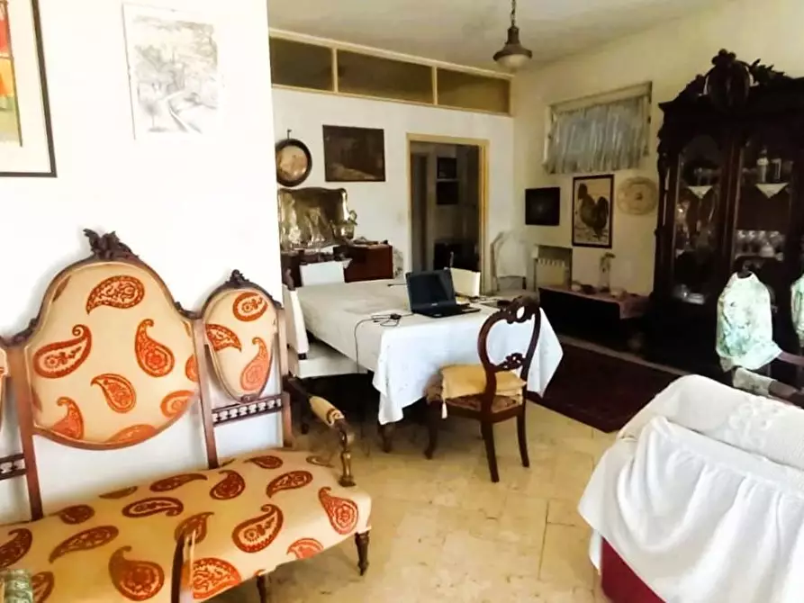 Immagine 3 di Appartamento in vendita  a Carrara