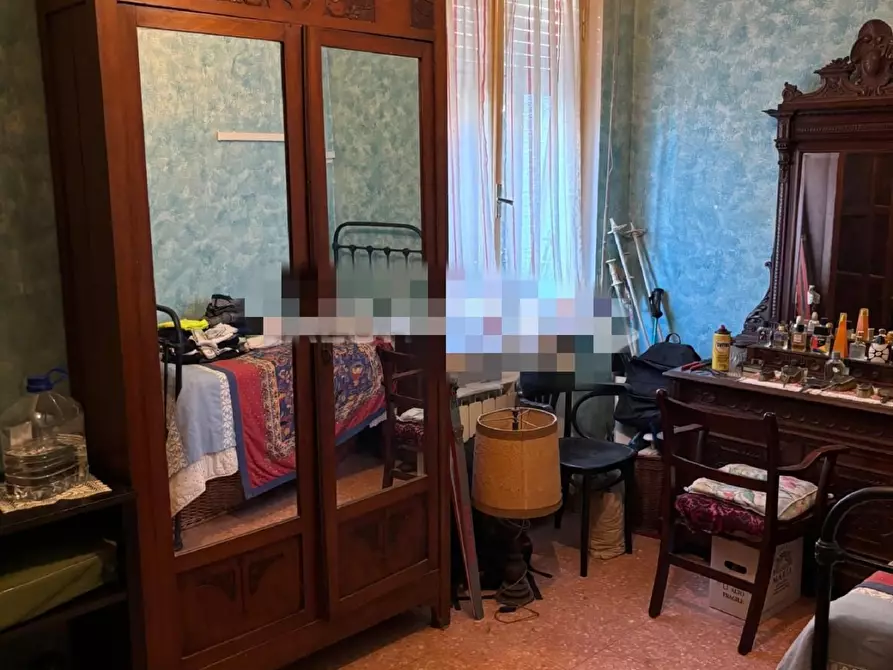 Immagine 12 di Appartamento in vendita  a Carrara