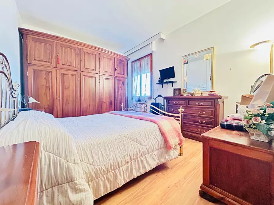 Immagine 11 di Appartamento in vendita  a Empoli