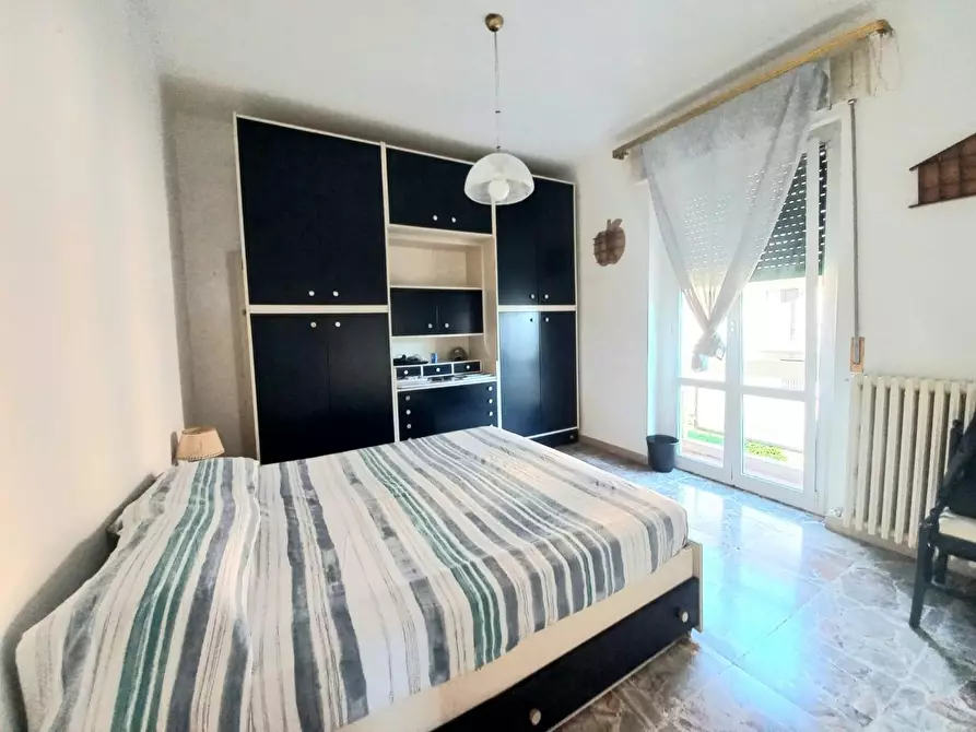 Immagine 15 di Appartamento in vendita  a Livorno