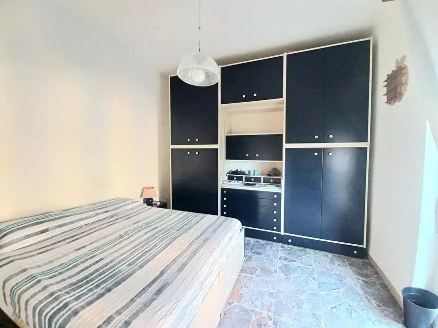 Immagine 5 di Appartamento in vendita  a Livorno