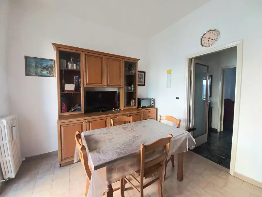 Immagine 14 di Appartamento in vendita  a Livorno