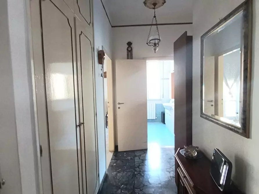 Immagine 13 di Appartamento in vendita  a Livorno