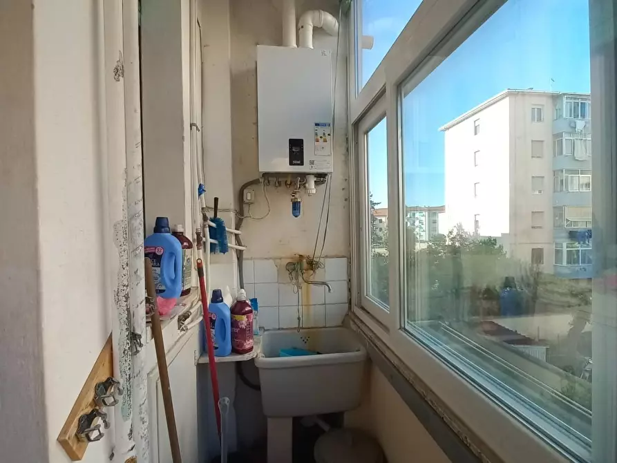 Immagine 8 di Appartamento in vendita  a Livorno