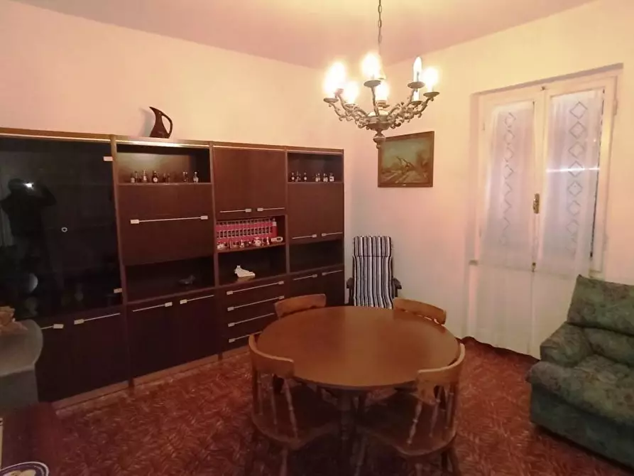 Immagine 11 di Porzione di casa in vendita  a Castelnuovo Magra