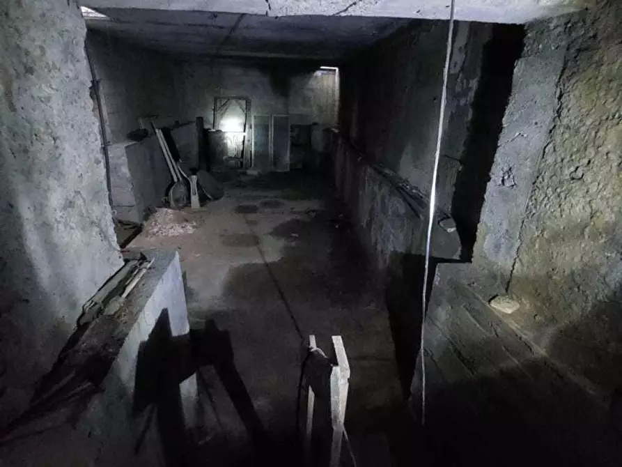 Immagine 28 di Porzione di casa in vendita  a Castelnuovo Magra