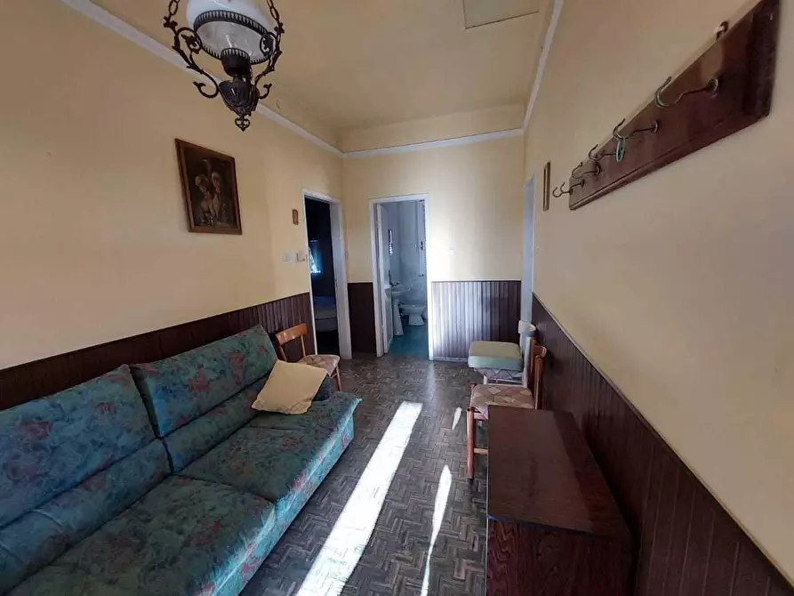 Immagine 10 di Porzione di casa in vendita  a Castelnuovo Magra