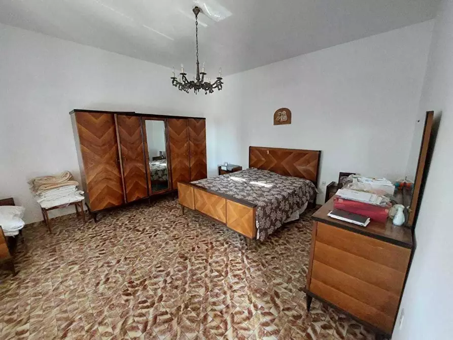 Immagine 14 di Porzione di casa in vendita  a Castelnuovo Magra