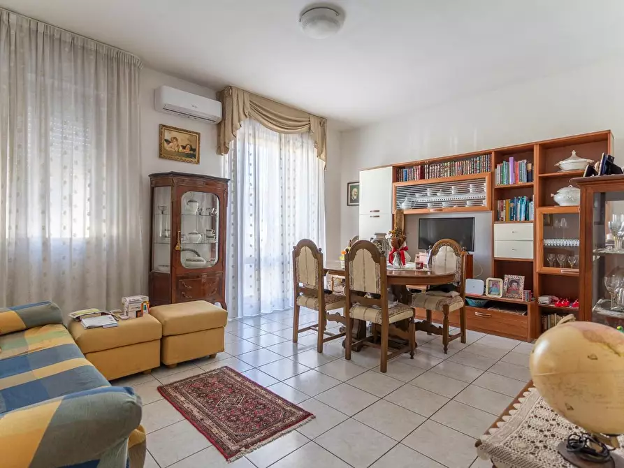 Immagine 16 di Appartamento in vendita  a Empoli