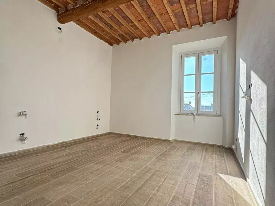 Immagine 21 di Appartamento in vendita  a Capannori