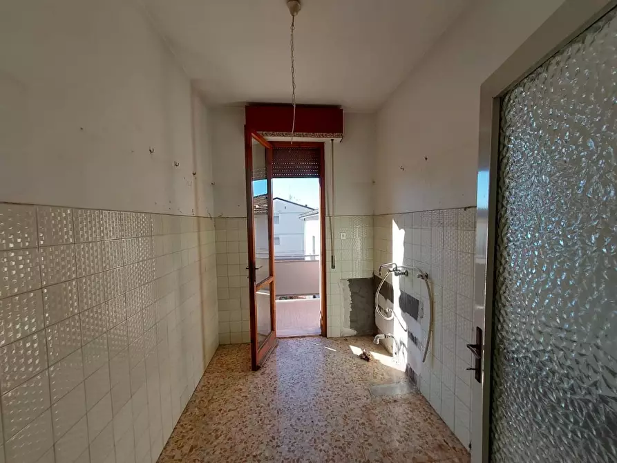 Immagine 6 di Appartamento in vendita  a Pontedera