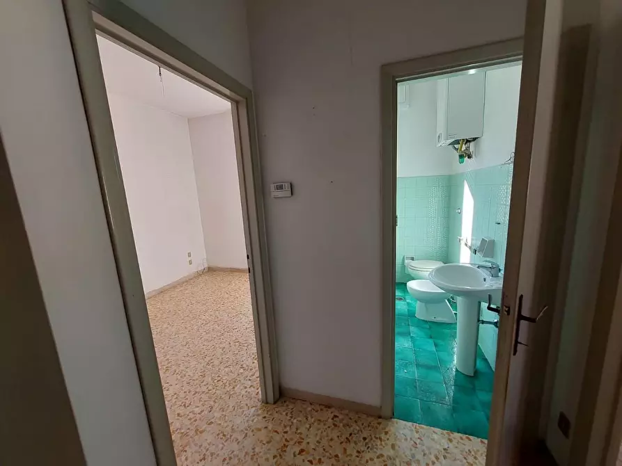 Immagine 13 di Appartamento in vendita  a Pontedera