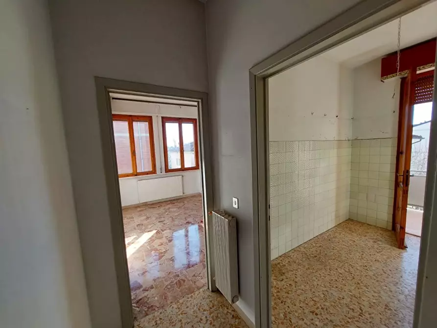 Immagine 5 di Appartamento in vendita  a Pontedera