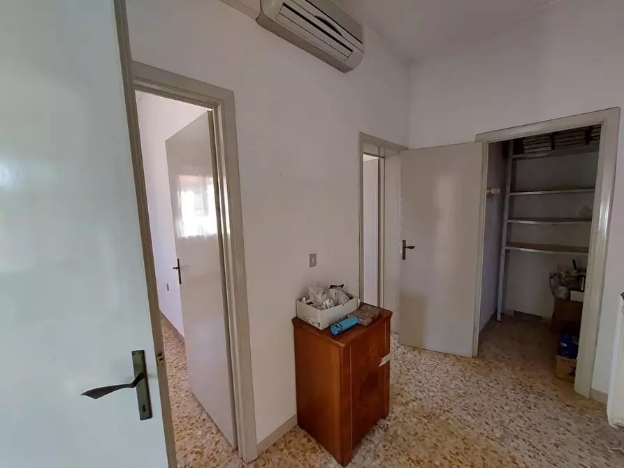 Immagine 21 di Appartamento in vendita  a Pontedera