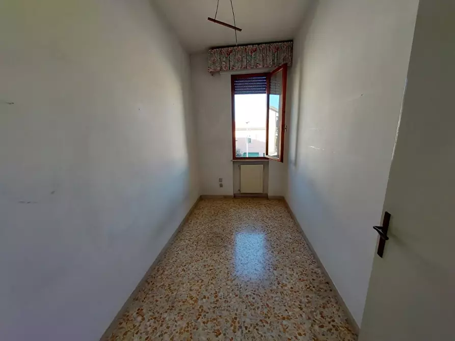 Immagine 22 di Appartamento in vendita  a Pontedera