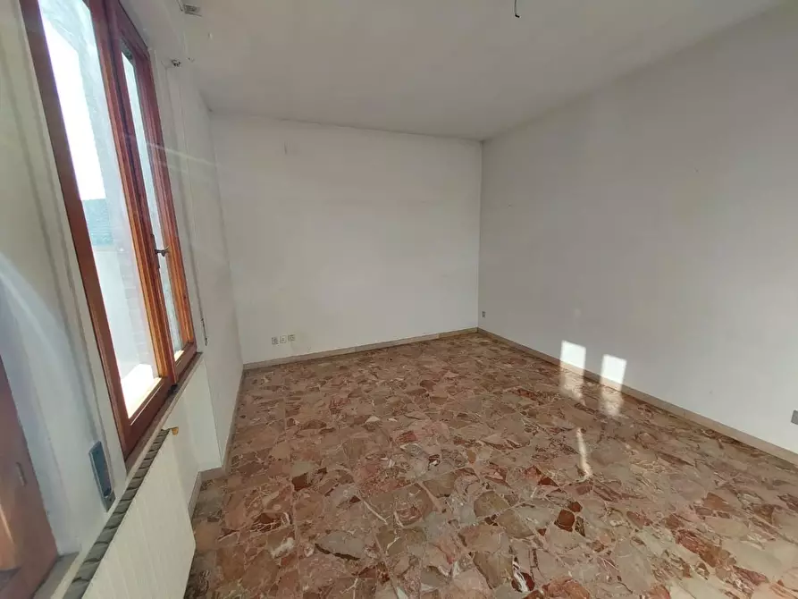 Immagine 4 di Appartamento in vendita  a Pontedera